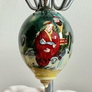 Ne’Qwa Ornament Nativity Scene Hand Painted Art Glass Luke 2:14